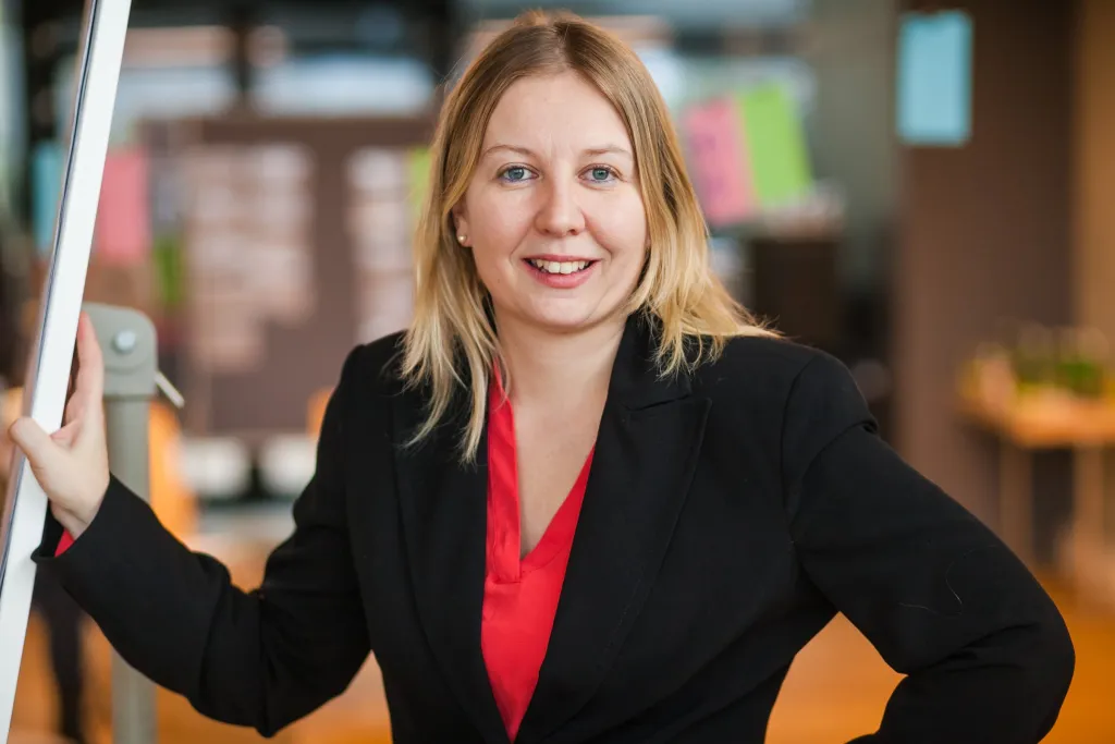 Mag. (FH) Annemarie Maurer